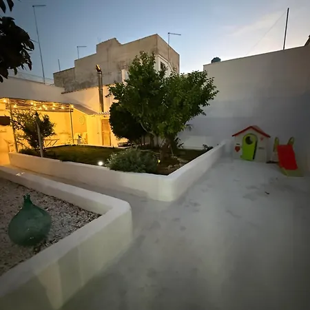 فيلة Perla Dei Messapi